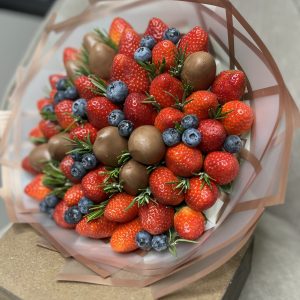 Съедобный букет Клубника в бельгийском шоколаде