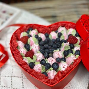 Подарочная коробочка сердце с зефиром
