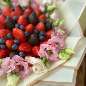 Подарочный букет Клубника в шоколаде